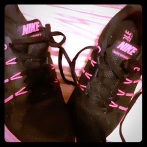 Brand new womens Nike sneakers